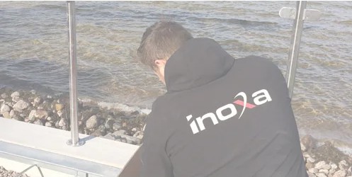 Montering glasräcke altan från Inoxa